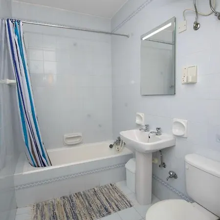 1 Bedrm Seaview Balluta Bay Appartement *