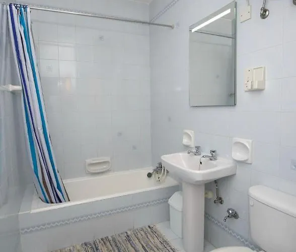 1 Bedrm Seaview Balluta Bay شقة *